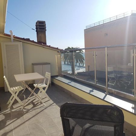 Casaviva - Casa Vacanze A Ceriale Con Terrazza Buitenkant foto